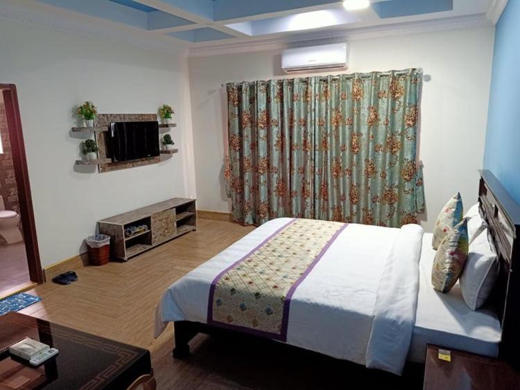 Al Burhan Express Hotel Lahore Luaran gambar