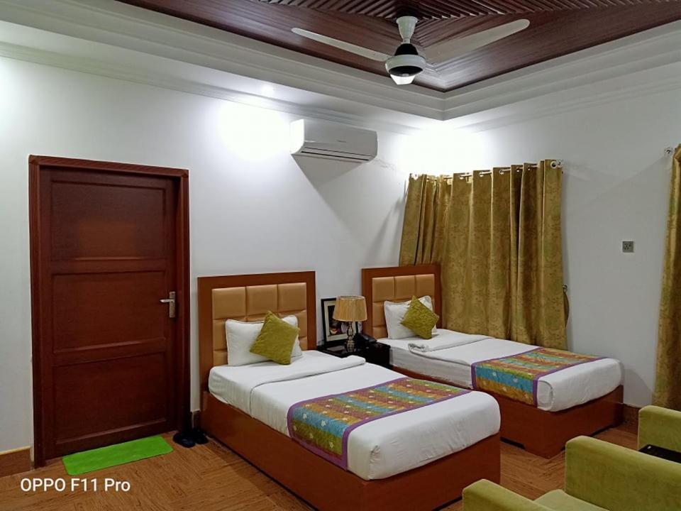Al Burhan Express Hotel Lahore Luaran gambar